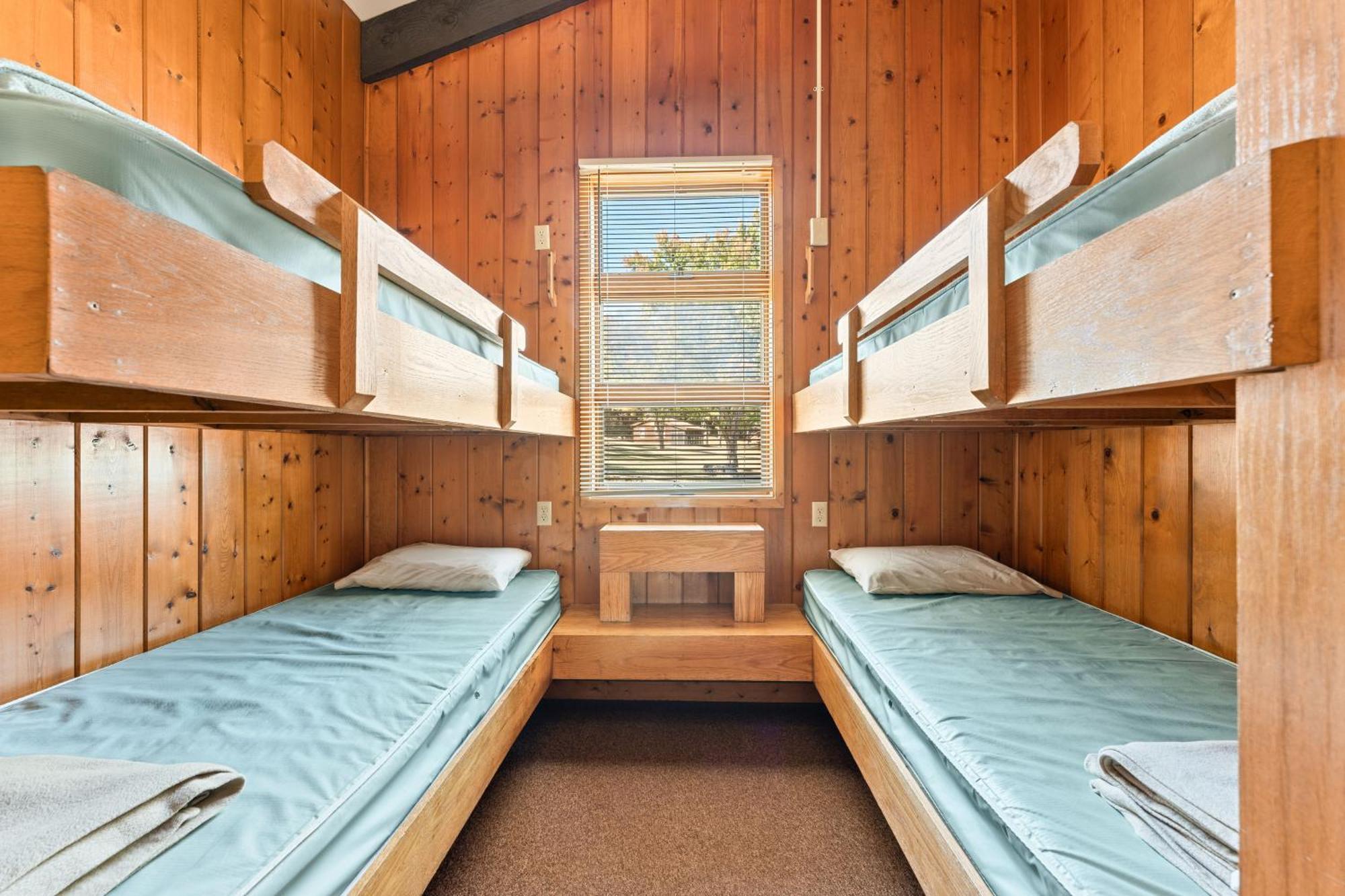 Ymca Trout Lodge Potosi Room photo